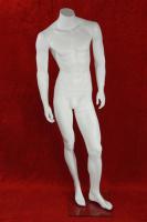 M�nnliche Schaufensterpuppe wei�gl�nzend
