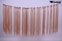 Extensions in blond und rot aus Kanekalon