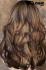 Braune Per�cke mit Akzenten