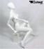 Weibliche Schaufensterpuppe elegante Haltung, sitzend, faceless, weiss matt