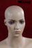 Weibliche Schaufensterpuppe knieend hautfarben Schaufensterfigur Mannequin