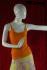 Weibliche Schaufensterpuppe / Mannequin faceless white shining