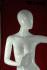 Weibliche Schaufensterpuppe / Mannequin faceless white shining