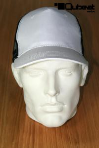 50 Trucker Caps wei/schwarz
