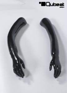 Arme einer weiblichen Schaufensterpuppe, schwarz glnzend B-WARE
