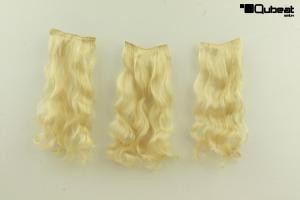 Blonde Extensions mit Locken