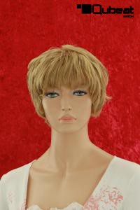 Blonde Percke mit rotbraunen Strhnchen