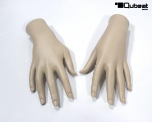 Hands of a  window mannequin