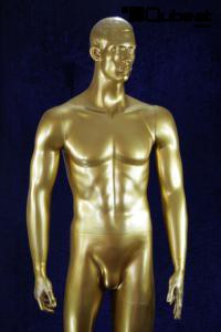 Mnnliche Schaufensterpuppe gold