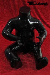 Schaufensterpuppe, Kind, sitzend