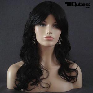 Schwarze Langhaarpercke mit Locken