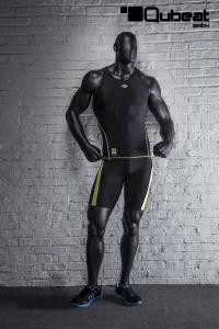 Schwarze mnnliche Schaufensterpuppe, Bodybuilder