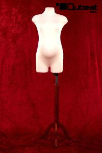Weibliche, beige Schneiderpuppe mit Babybauch