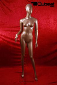Weibliche Schaufensterpuppe faceless bronze
