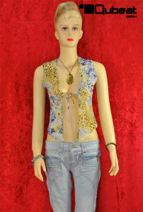 Weibliche Schaufensterpuppe / Mannequin