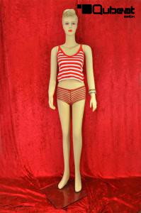 Weibliche Schaufensterpuppe, modelierte Haare B-Ware