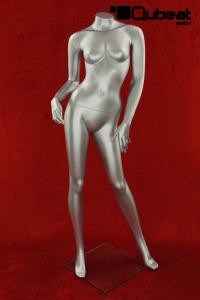 Weibliche Schaufensterpuppe Schaufensterfigur silber ohne Kopf kopflos Mannequin