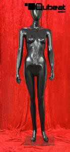 Weibliche Schaufensterpuppe schwarz glnzend faceless